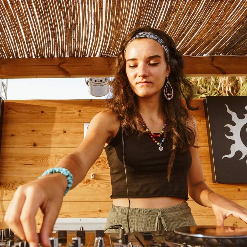 Dj Alecssia